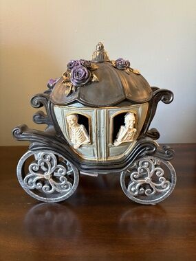 COOLEST HALLOWEEN DECOR 2026- CHRISTIAN SIRIANO LED SOUND HEARSE VIRAL